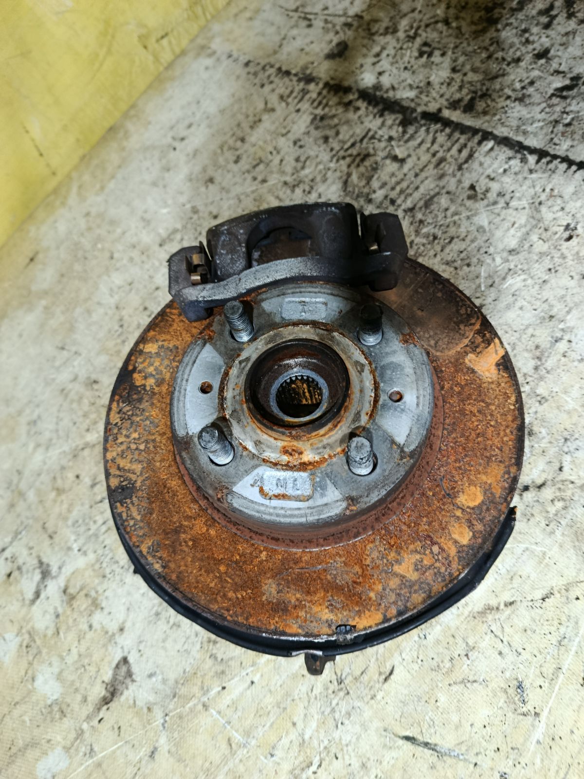 Ступица на Daihatsu Move LA150S KF-VE Фото 1