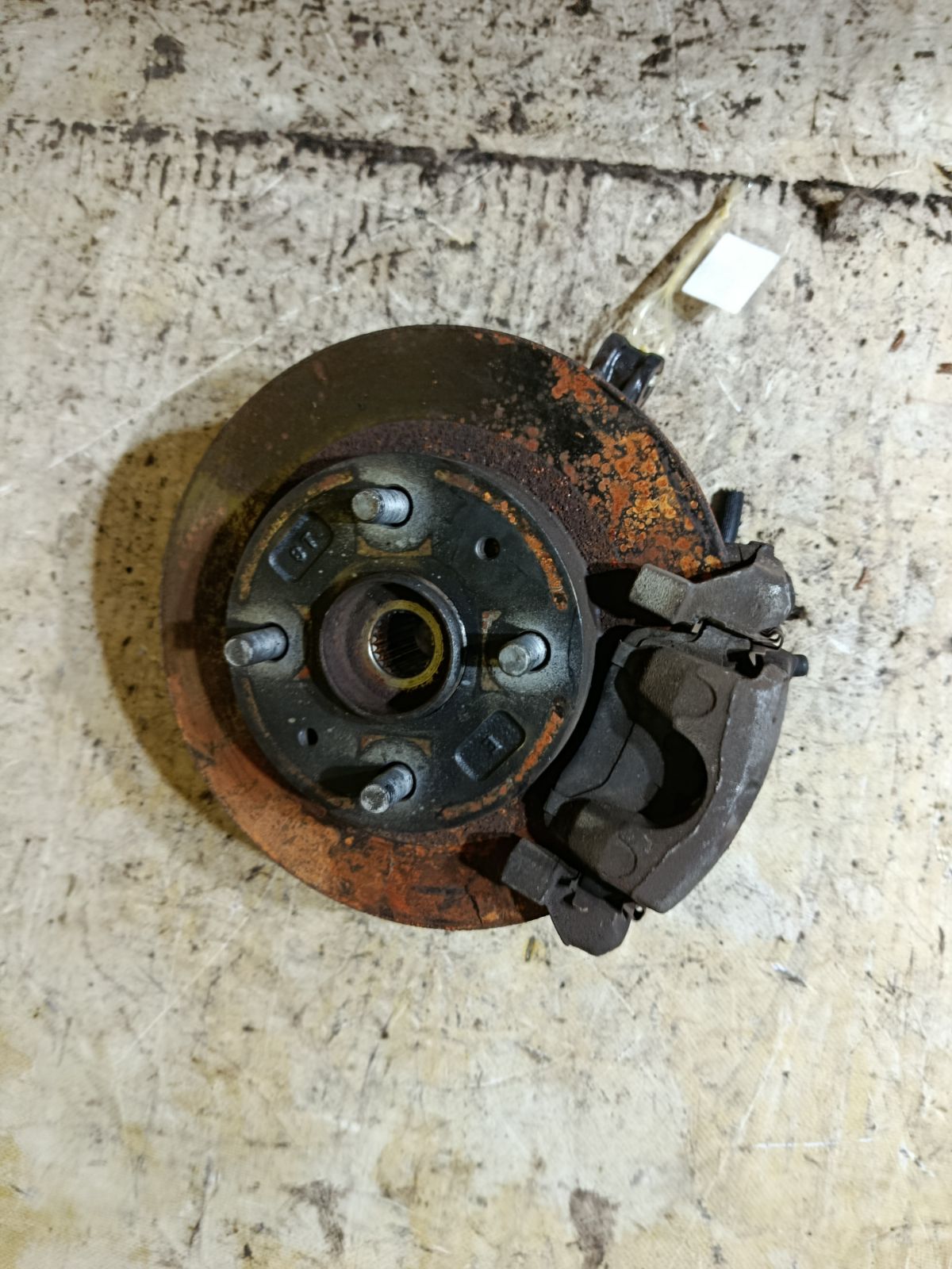 Ступица на Toyota Passo KGC10 1KR-FE Фото 1