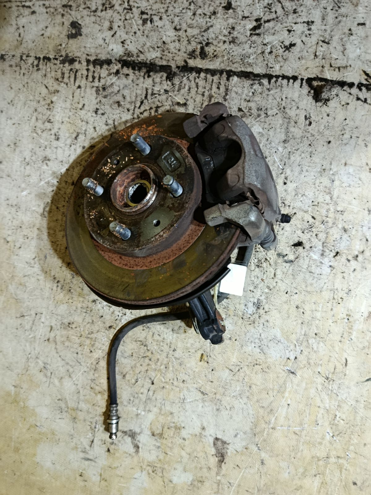 Ступица на Daihatsu Move LA100S KF-VE Фото 1