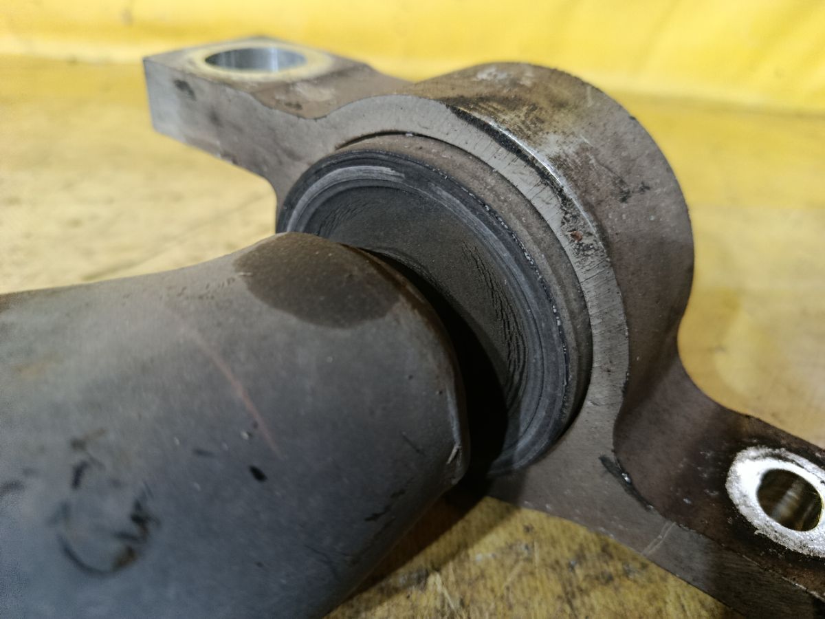 Рычаг 48620-30290, UQ-075-2262 на Toyota Mark X GRX130 4GR-FSE Фото 2