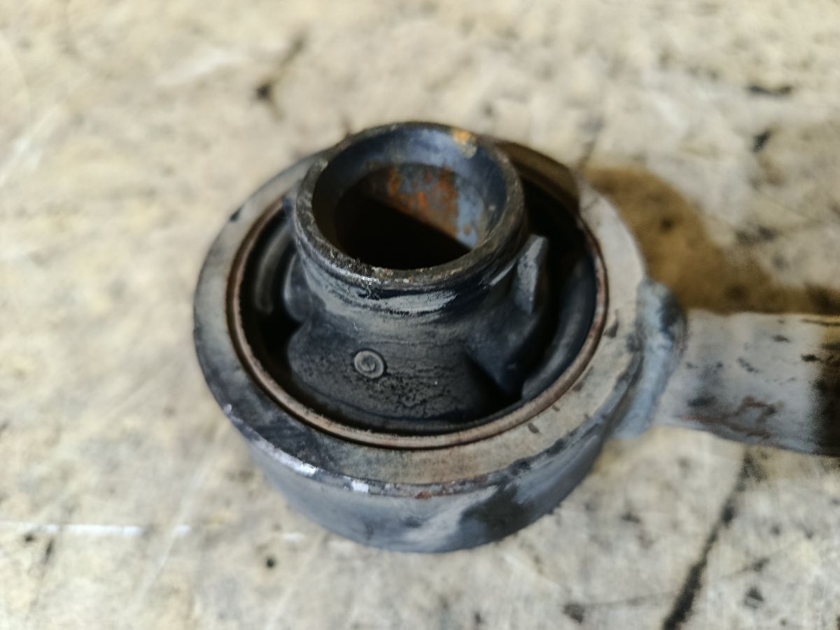 Рычаг 48069-22130, 48069-22140, UQ-075-3292 на Toyota JZX100 1JZ-GE Фото 3