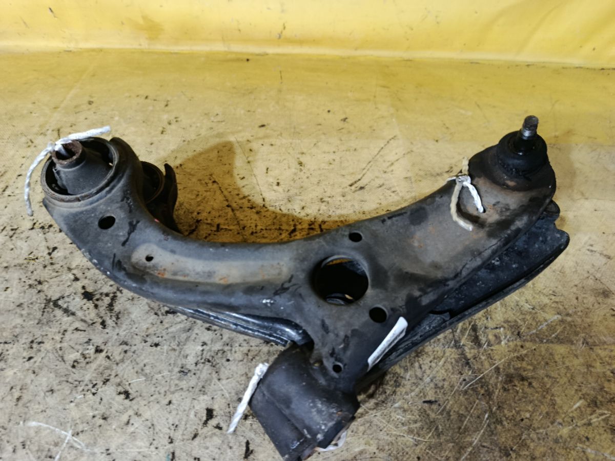 Рычаг на Daihatsu Tanto L385S Фото 1