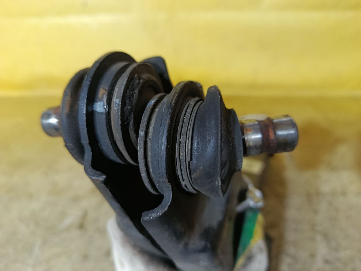 Рычаг на Suzuki Splash XB32S K12B Фото 4