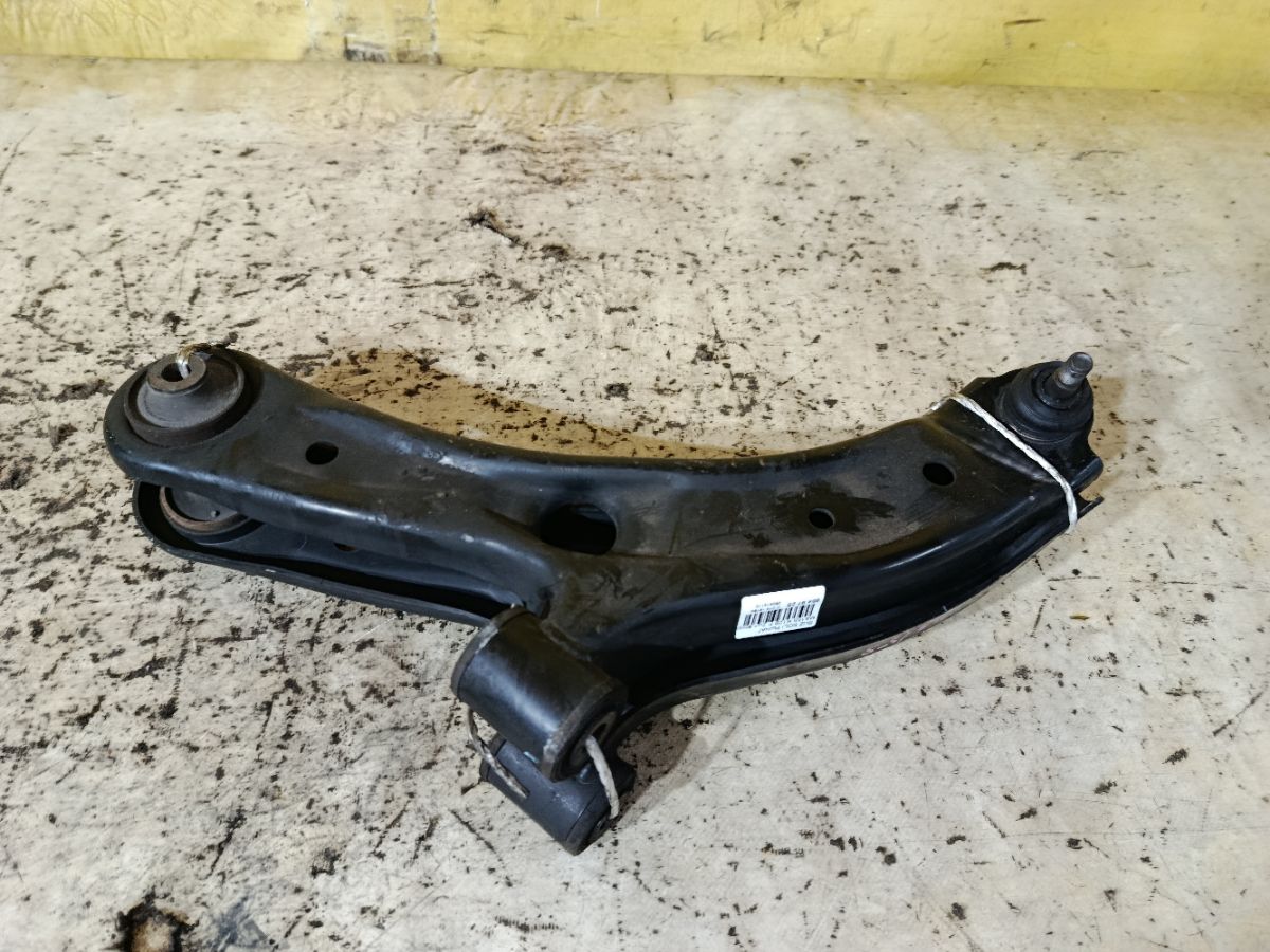 Рычаг на Suzuki Solio MA15S K12B Фото 1
