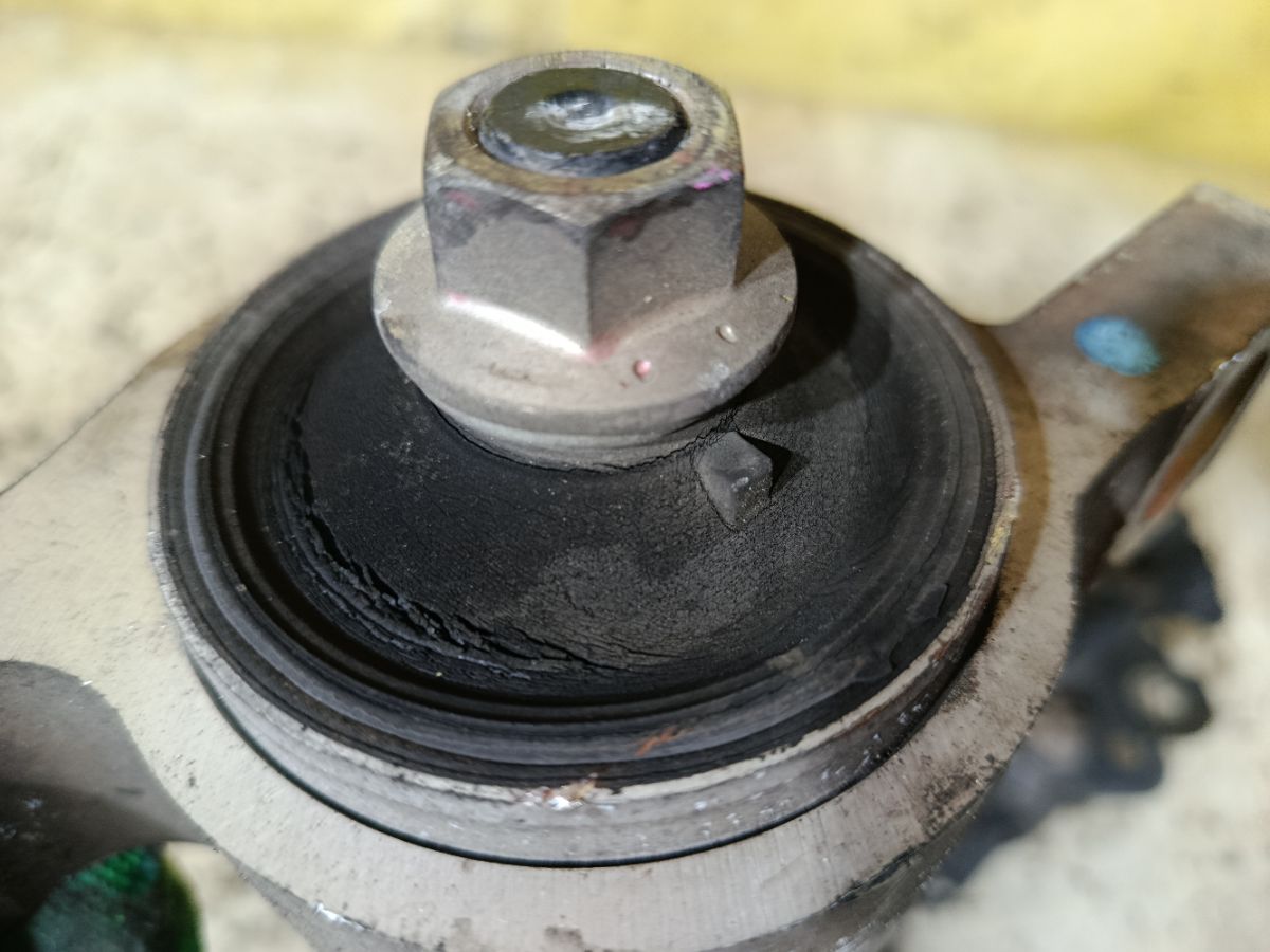 Рычаг 48640-30290, UQ-075-7011 на Toyota Mark X GRX130 4GR-FSE Фото 2