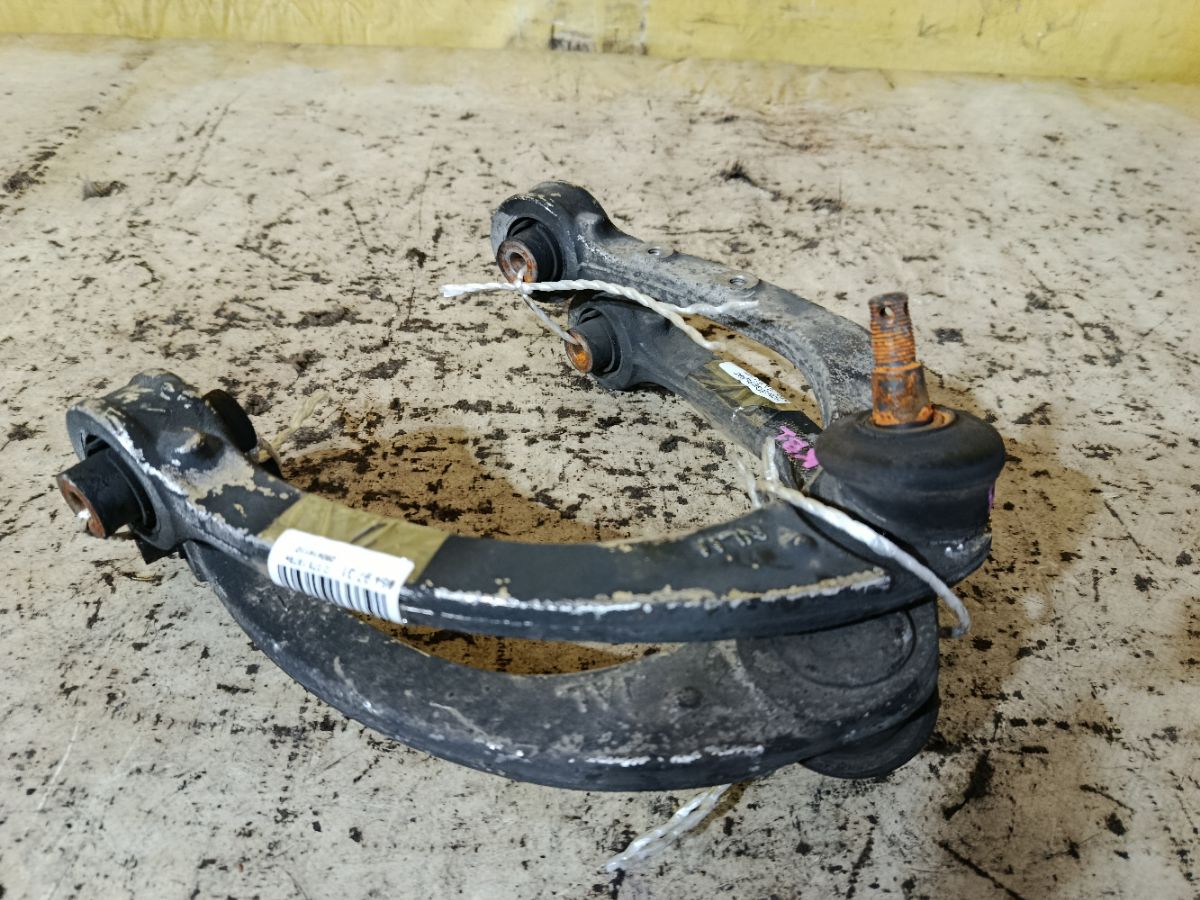 Рычаг на Honda Legend KB2 J37A Фото 1