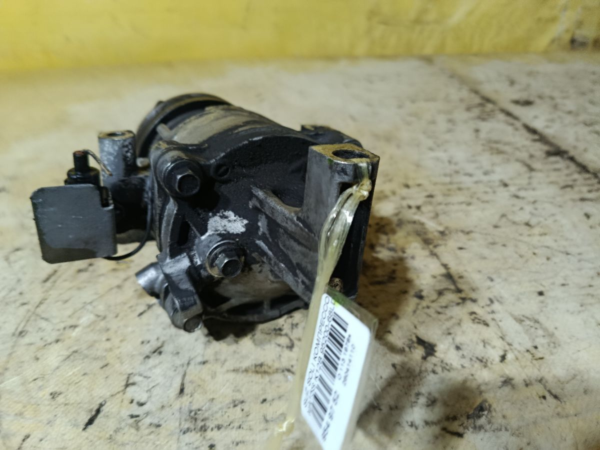 Компрессор кондиционера 95200-68LD0 на Suzuki Solio MA15S K12B Фото 4