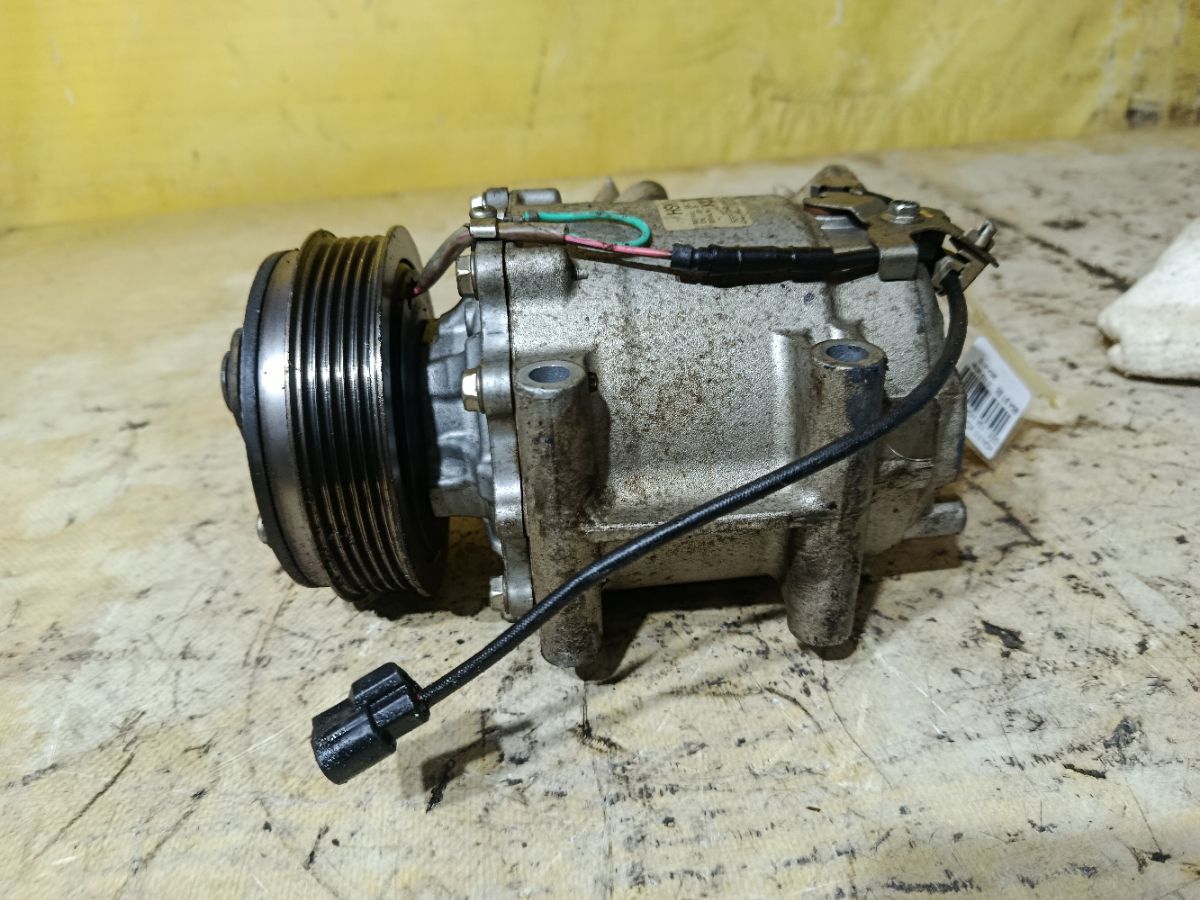 Компрессор кондиционера на Honda Fit GE6 L13A Фото 2