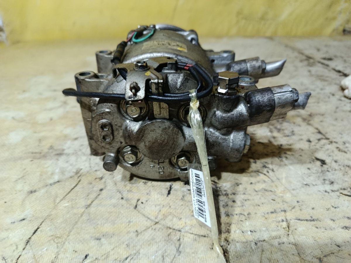 Компрессор кондиционера на Honda Fit GE6 L13A Фото 5