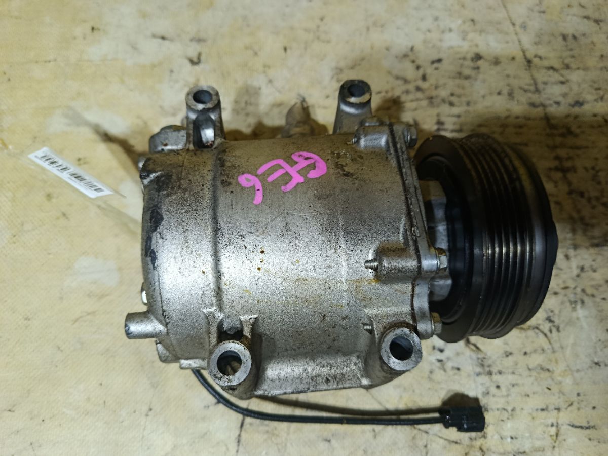 Компрессор кондиционера на Honda Fit GE6 L13A Фото 6