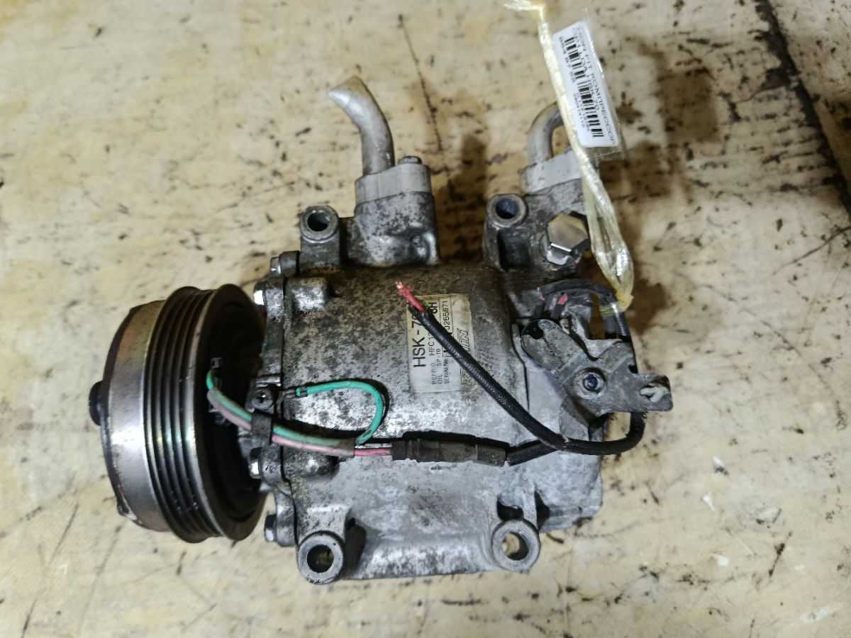 Компрессор кондиционера на Honda Fit Hybrid GP1 LDA Фото 1
