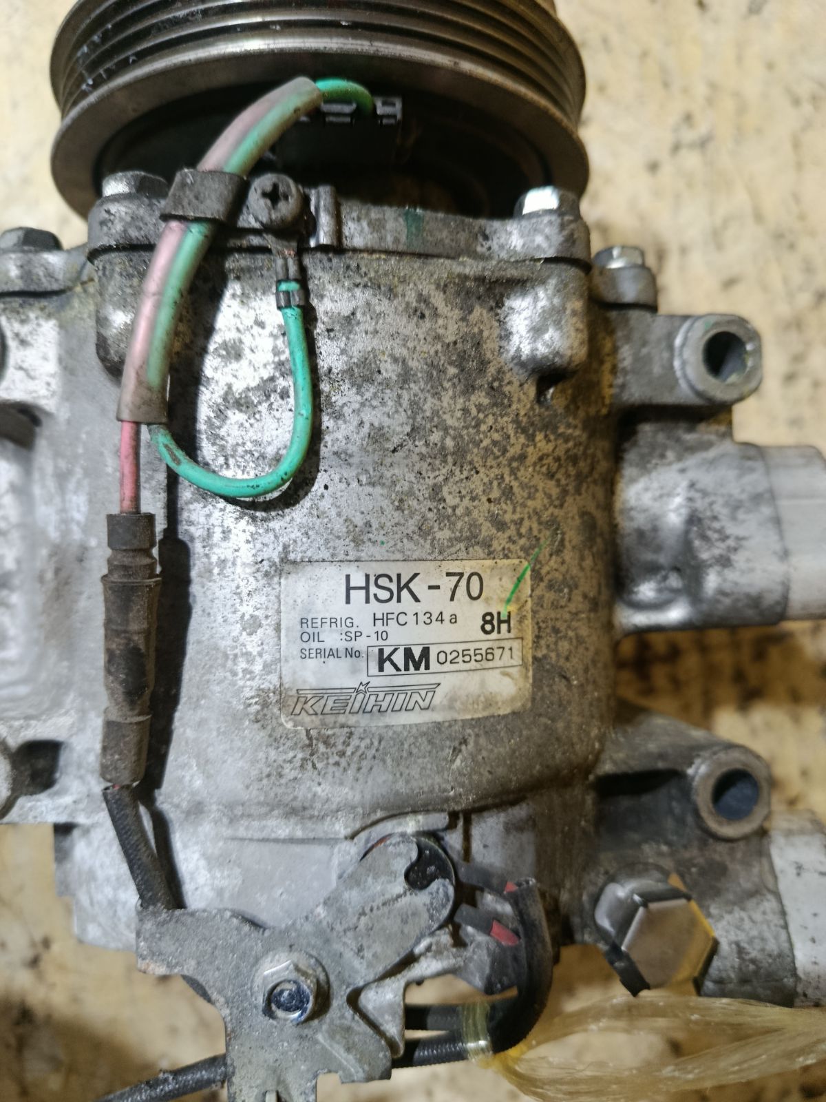 Компрессор кондиционера на Honda Fit Hybrid GP1 LDA Фото 2