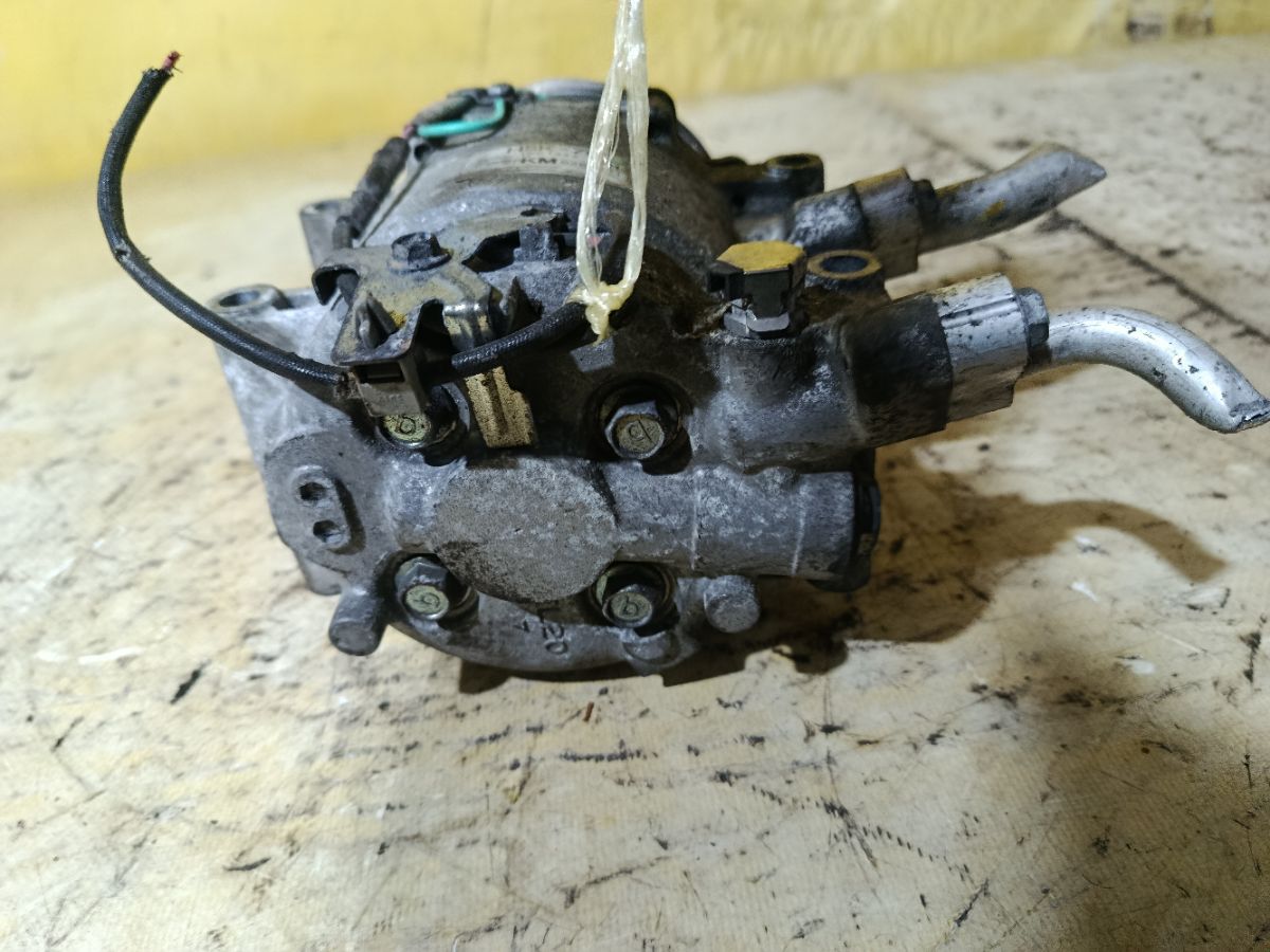 Компрессор кондиционера на Honda Fit Hybrid GP1 LDA Фото 6