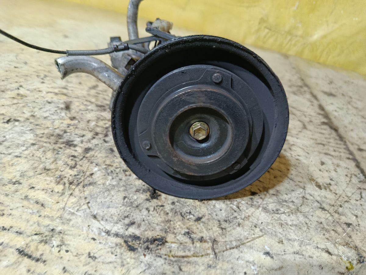 Компрессор кондиционера на Daihatsu Tanto L385S Фото 4