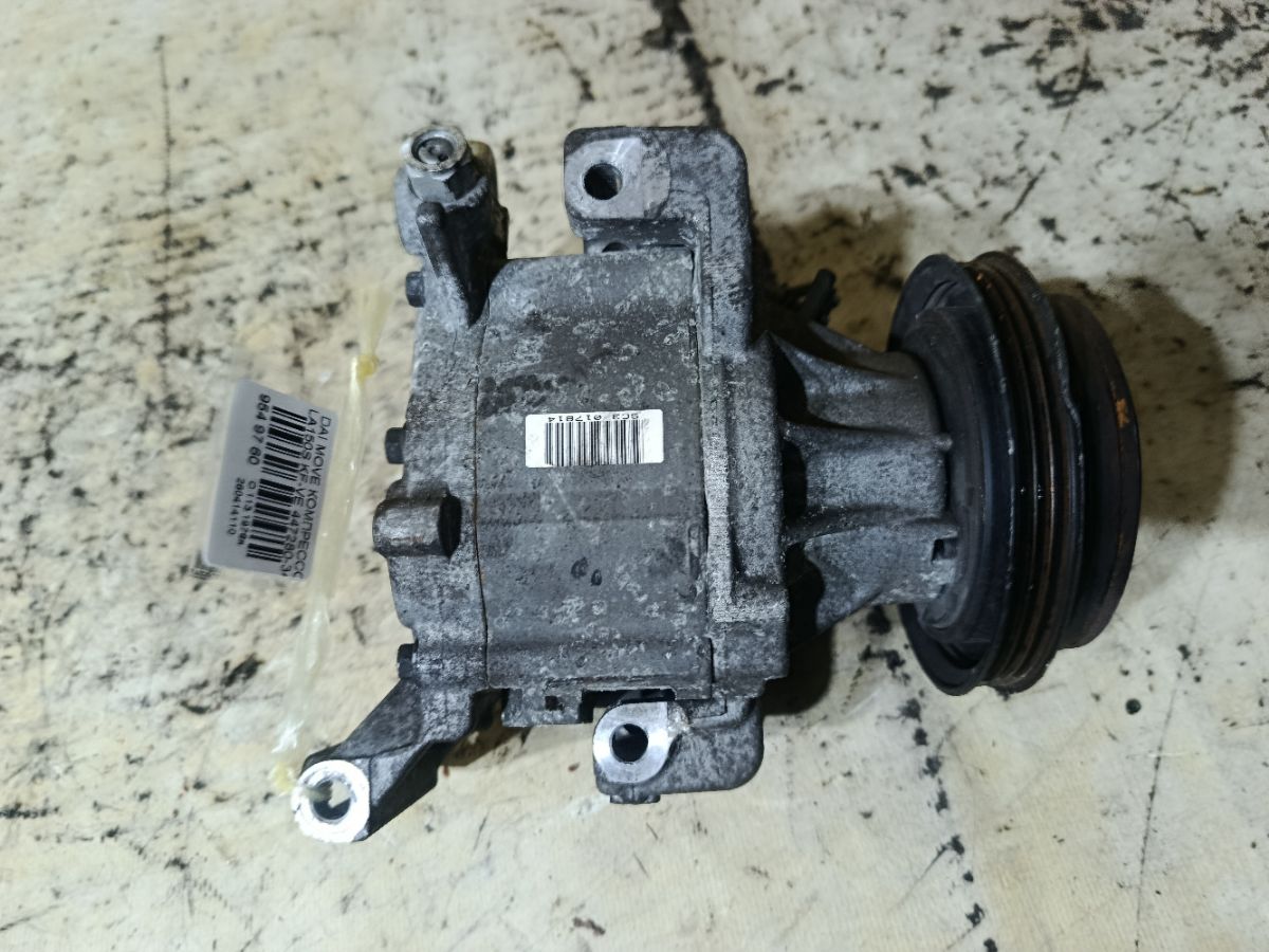 Компрессор кондиционера на Daihatsu Move LA150S KF-VE Фото 1