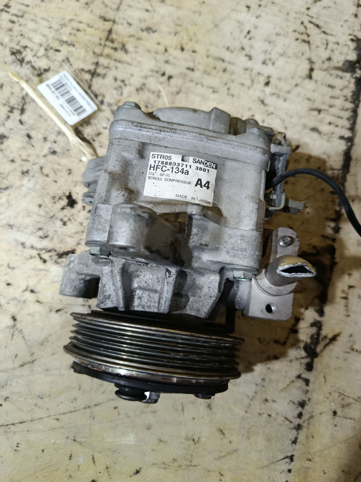 Компрессор кондиционера на Honda N-Wgn JH1 S07A Фото 1