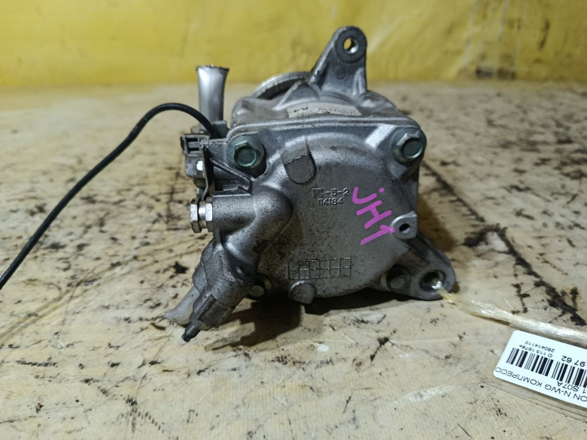 Компрессор кондиционера на Honda N-Wgn JH1 S07A Фото 4