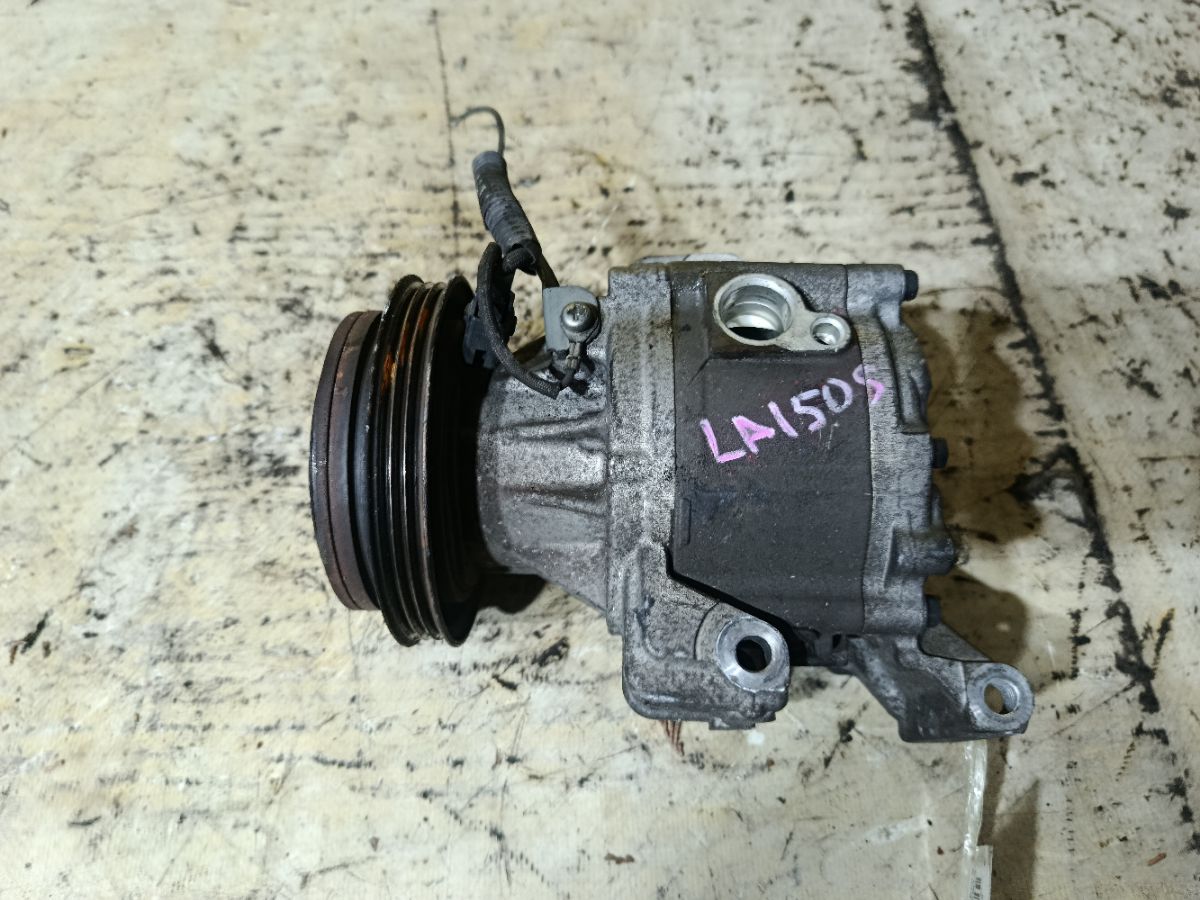 Компрессор кондиционера на Daihatsu Move LA150S KF-VE Фото 1