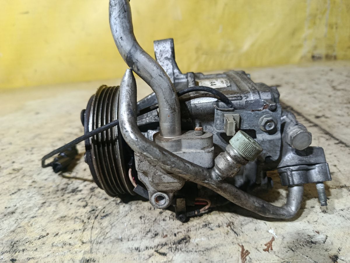 Компрессор кондиционера на Honda N-Wgn JH1 S07A Фото 2