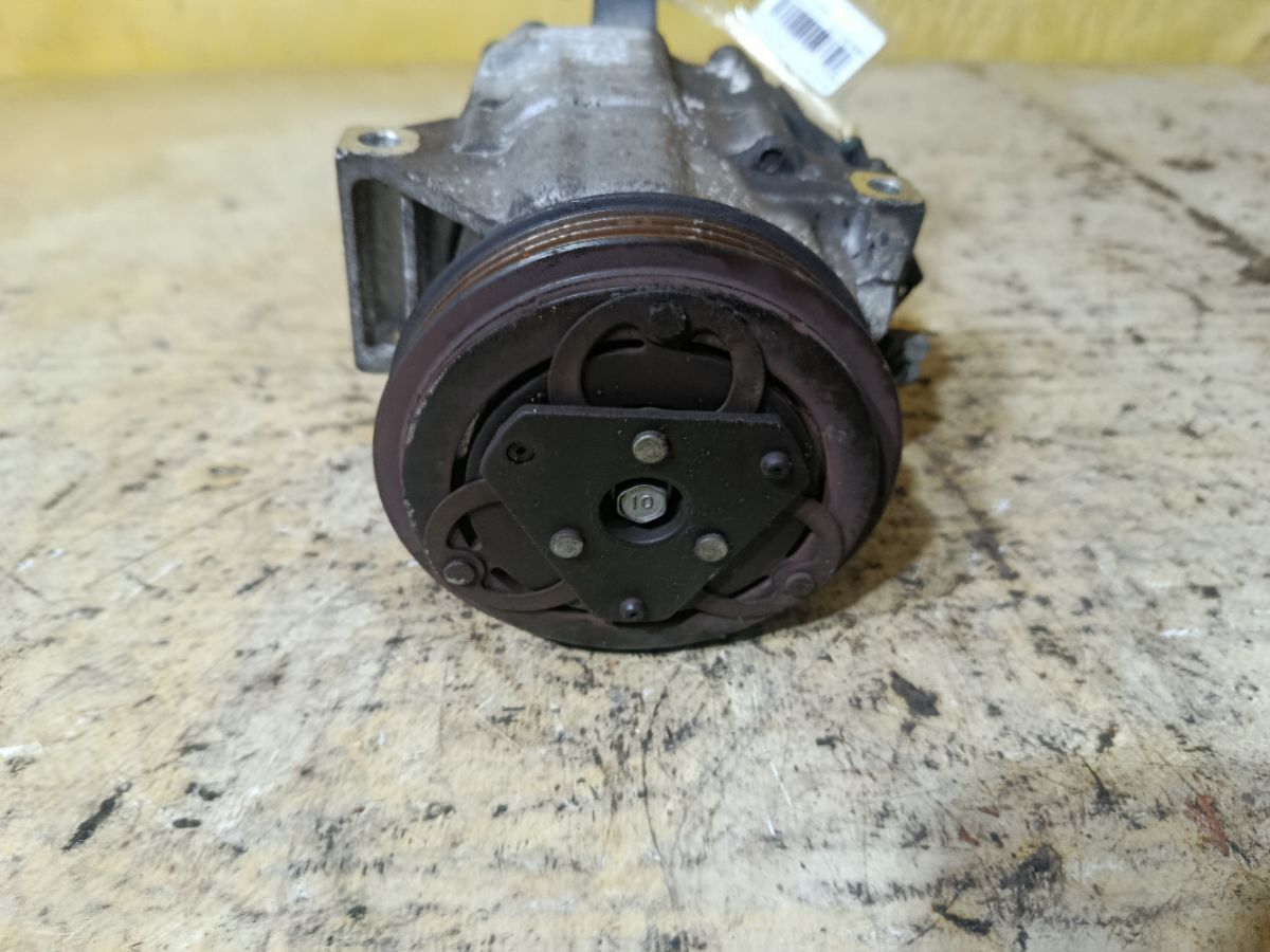 Компрессор кондиционера 95200-51KA0 на Suzuki Splash XB32S K12B Фото 4