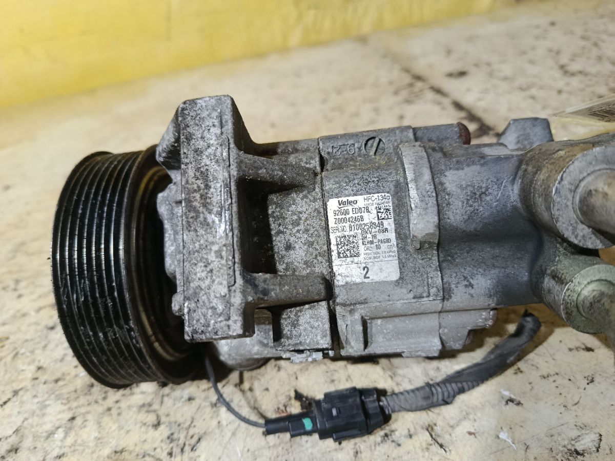Компрессор кондиционера 92600-ED07B на Nissan Tiida C11 HR15DE Фото 2