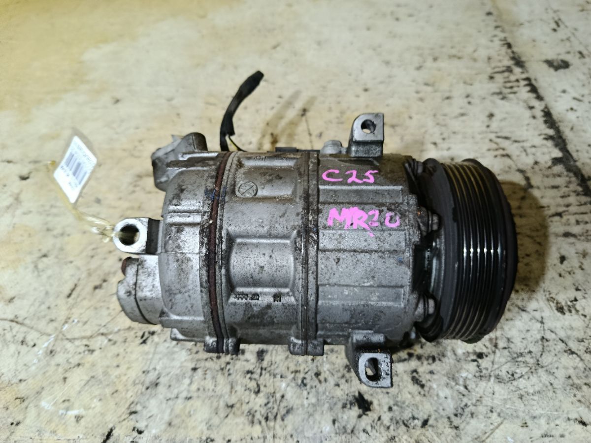 Компрессор кондиционера 92600-CY09E на Nissan Serena C25 MR20DE Фото 1