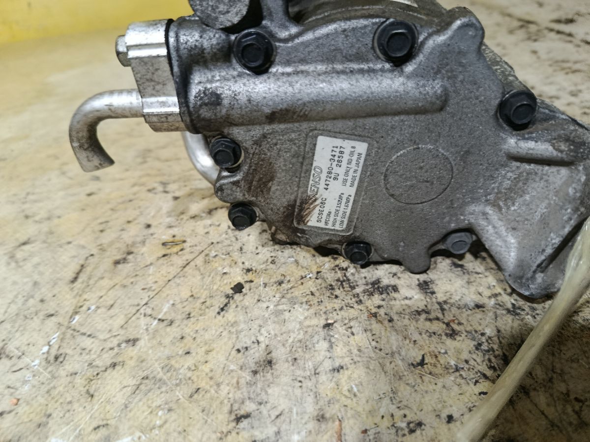 Компрессор кондиционера на Daihatsu Tanto LA600S KF-VE Фото 6