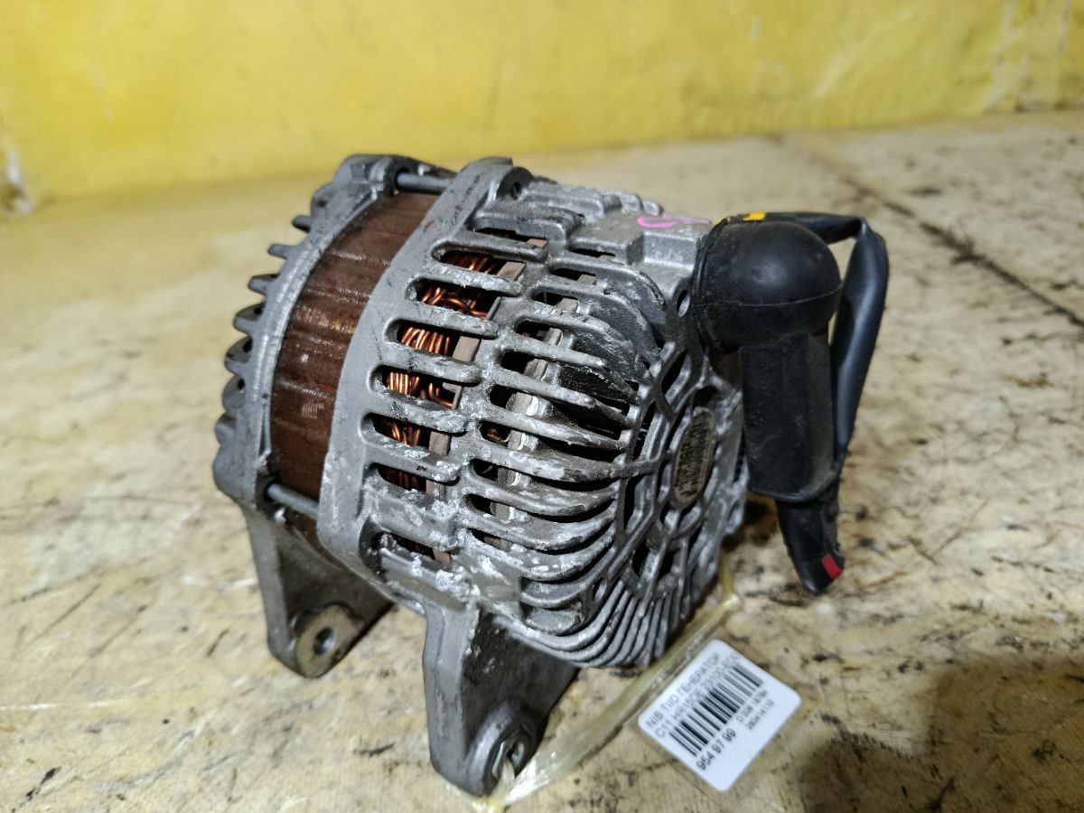 Генератор 23100-ED01A на Nissan Tiida C11 HR15DE Фото 3