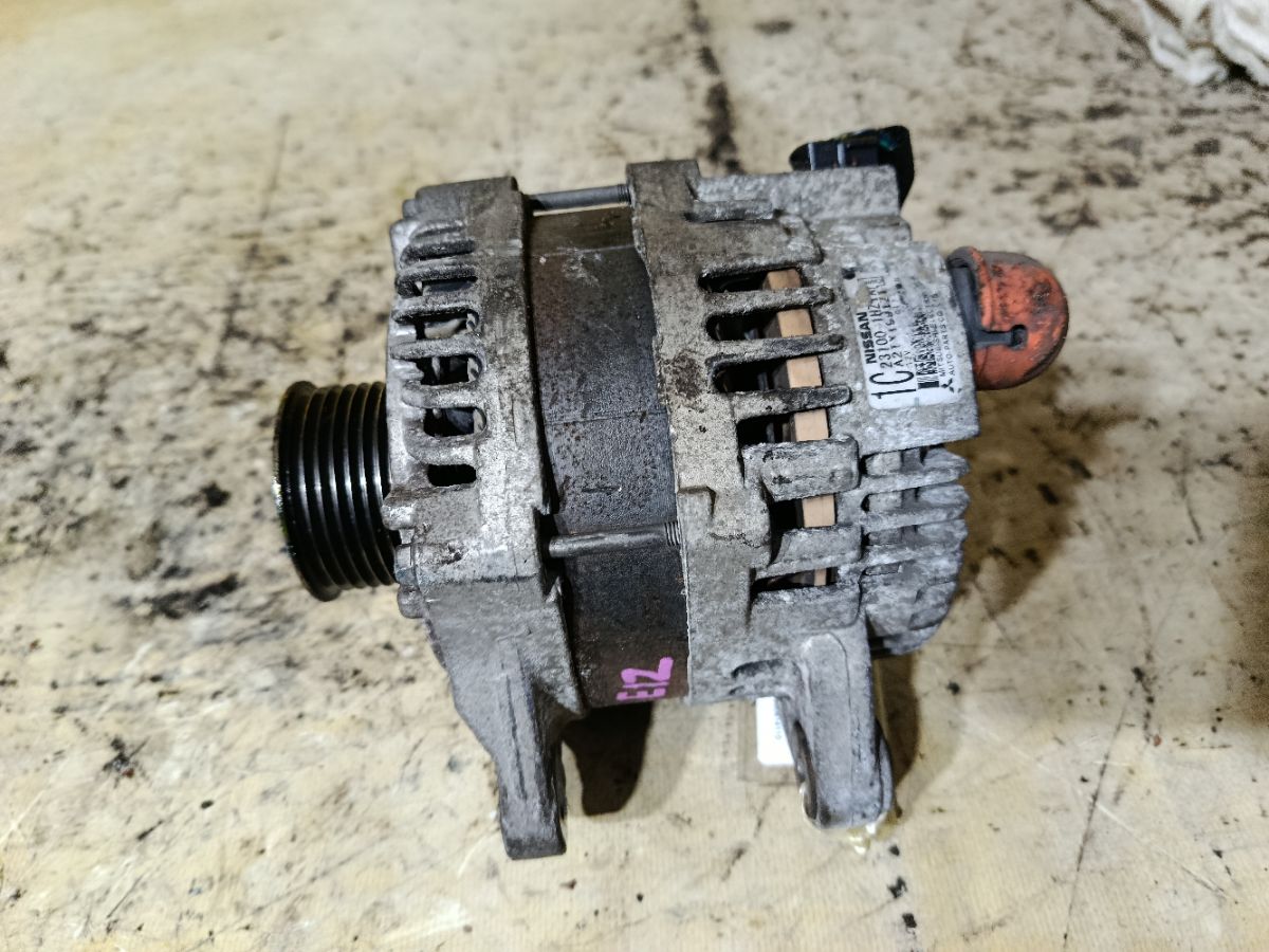 Генератор 23100-1HZ1A на Nissan Note E12 HR12DE Фото 1
