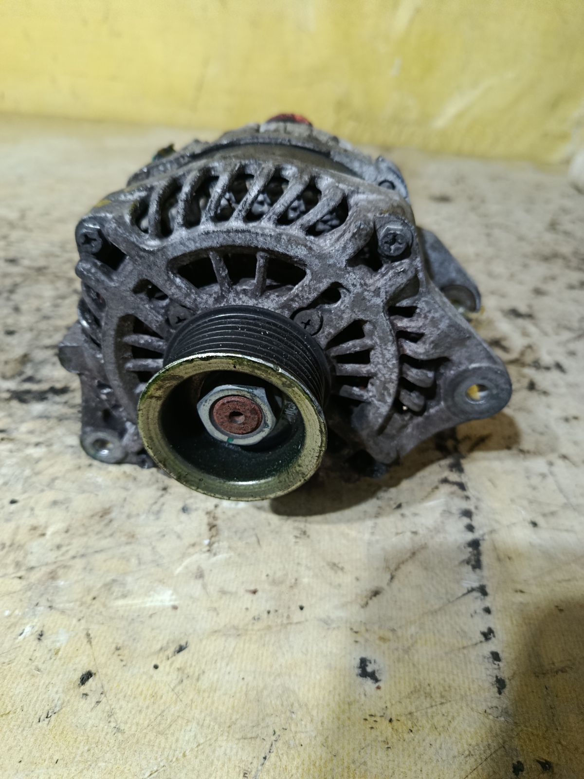 Генератор 23100-1HZ1A на Nissan Note E12 HR12DE Фото 3