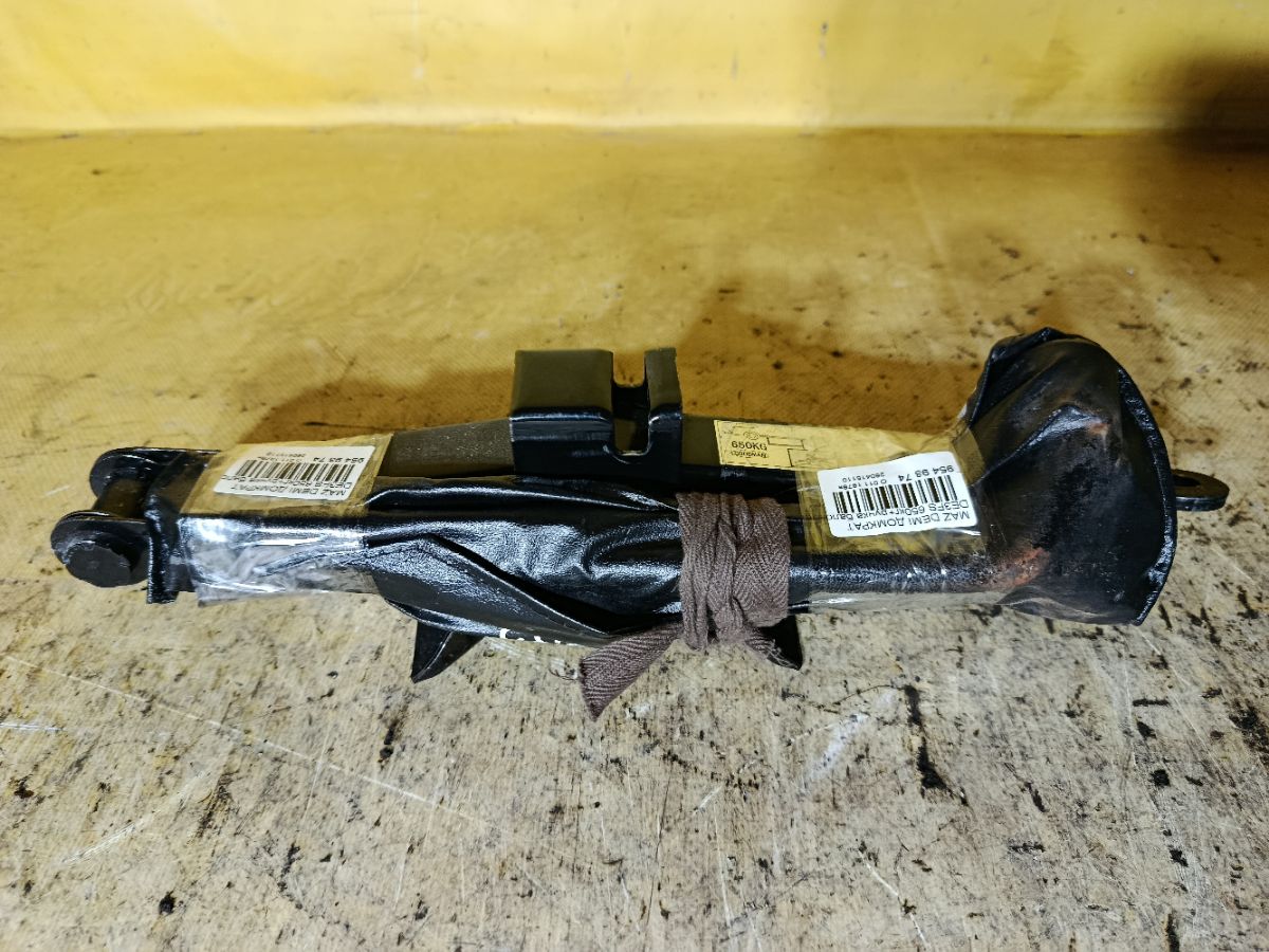 Домкрат на Mazda Demio DE3FS Фото 2