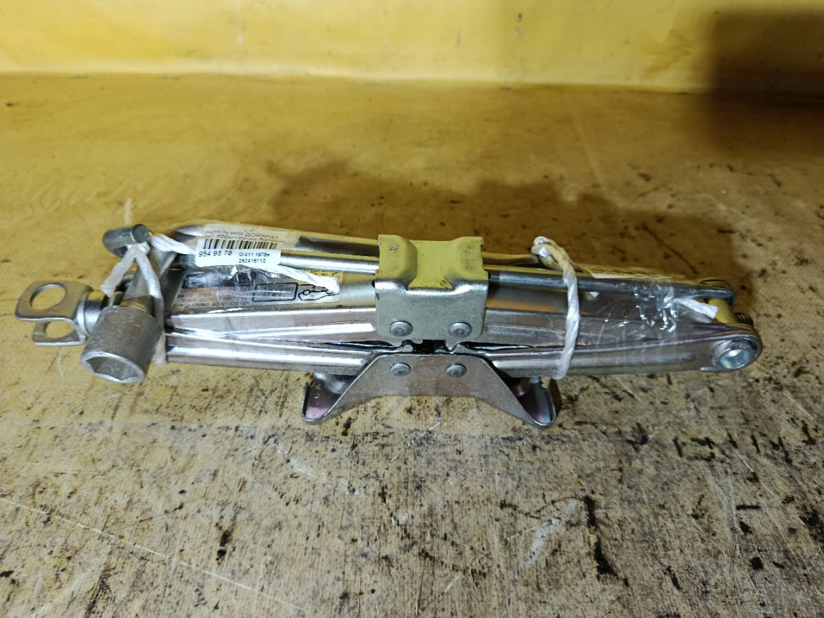 Домкрат на Honda N-Wgn JH1 Фото 2