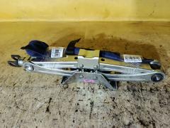 Домкрат на Honda Freed Hybrid GP3 Фото 2