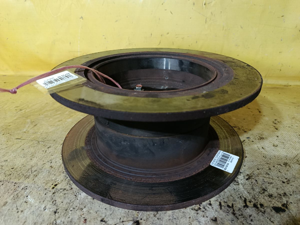 Тормозной диск 432069W000, 432069Y000 на Nissan Serena C26 MR20DD Фото 1