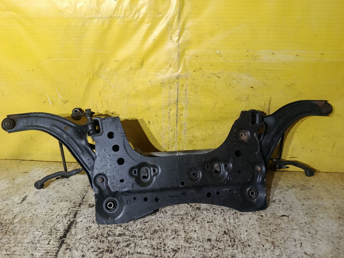 Балка под ДВС на Nissan Tiida Latio SC11 HR15DE Фото 7