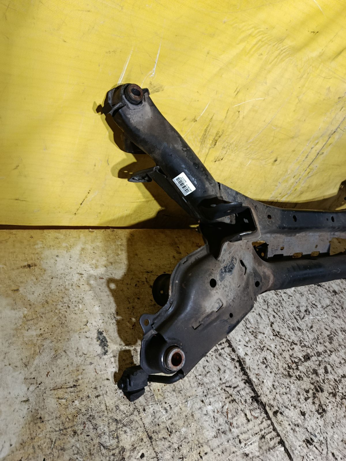 Балка подвески на Mazda Atenza Wagon GHEFW LF-VD Фото 3