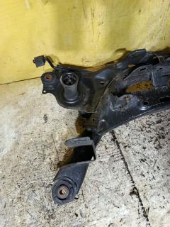 Балка подвески на Mazda Atenza Wagon GHEFW LF-VD Фото 5