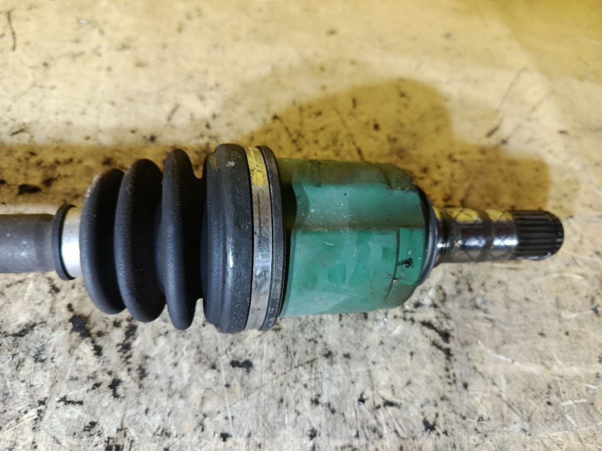 Привод на Subaru Legacy Wagon BP5 EJ203 Фото 2