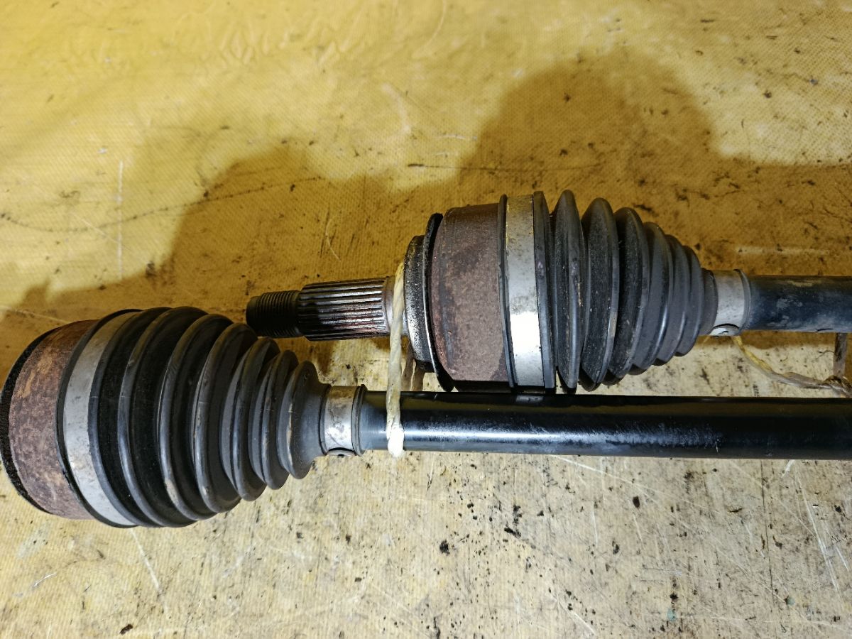 Привод на Honda Freed Hybrid GP3 LEA Фото 3