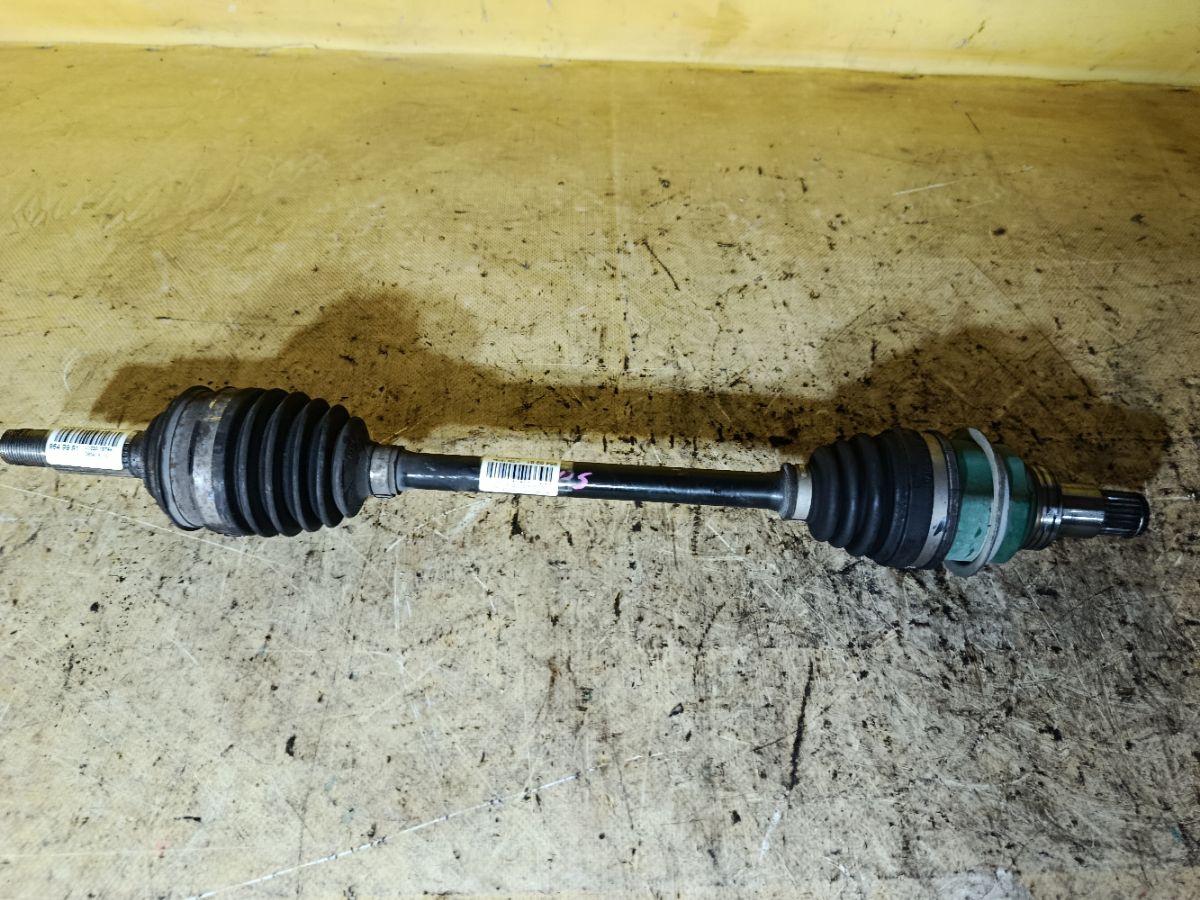 Привод на Daihatsu Move LA150S KF-VE Фото 1