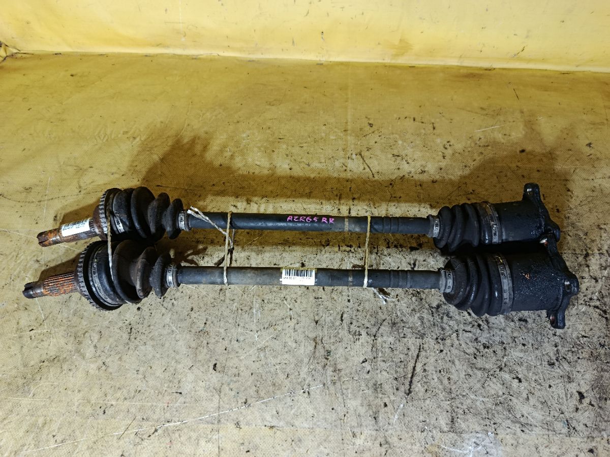 Привод 42340-28090 на Toyota Noah AZR65G 1AZ-FSE Фото 1