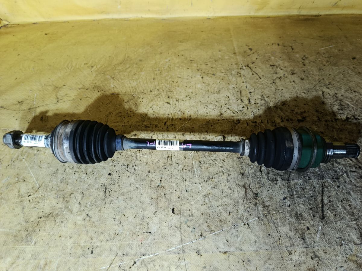 Привод на Daihatsu Move LA100S KF-VE Фото 1