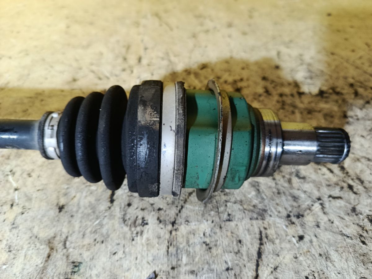 Привод на Daihatsu Move LA100S KF-VE Фото 2