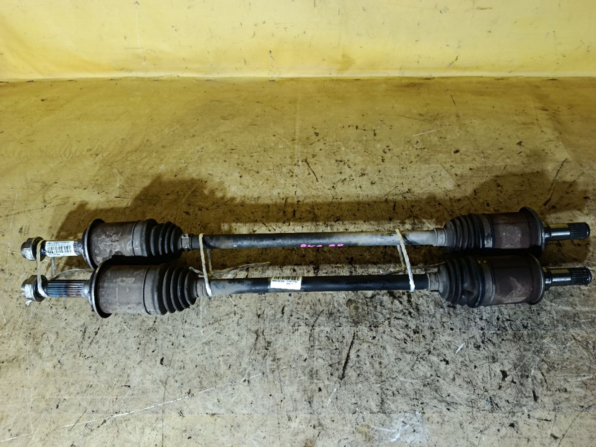Привод на Honda Stepwgn RK2 R20A Фото 1