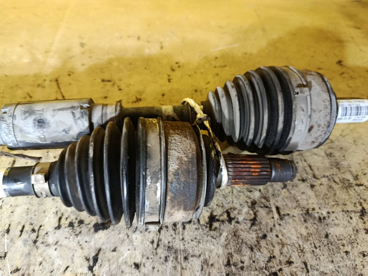 Привод на Honda Freed GB3 L15A Фото 2