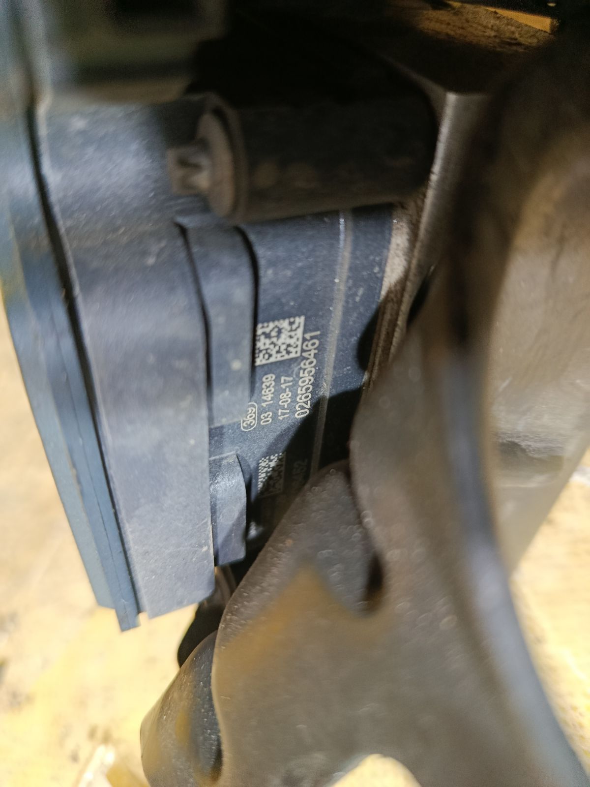 Блок ABS 89540-B2850 на Daihatsu Tanto LA600S KF-VE Фото 3