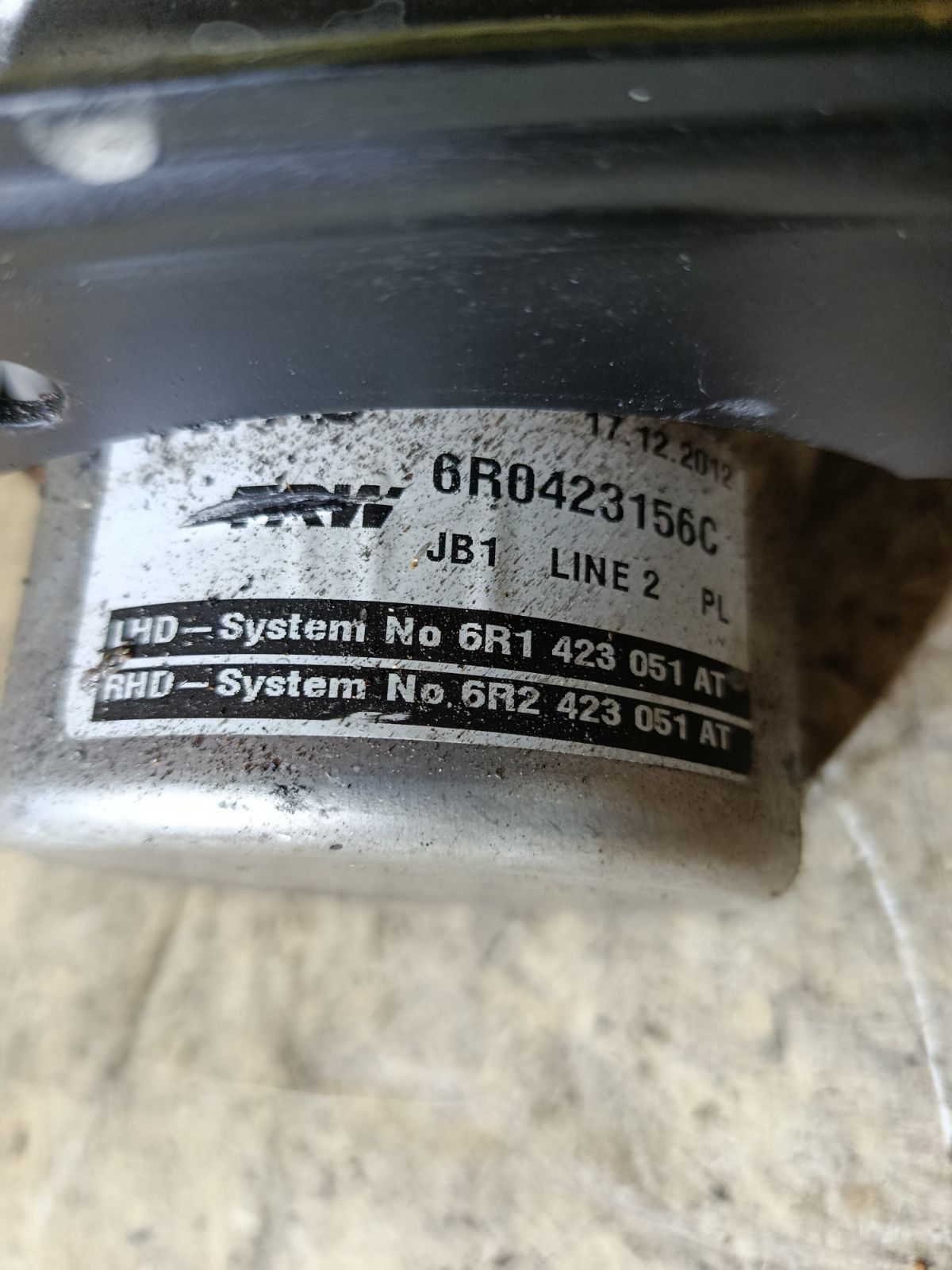 Насос гидроусилителя 6R0423156C на Volkswagen Polo 6R Фото 2