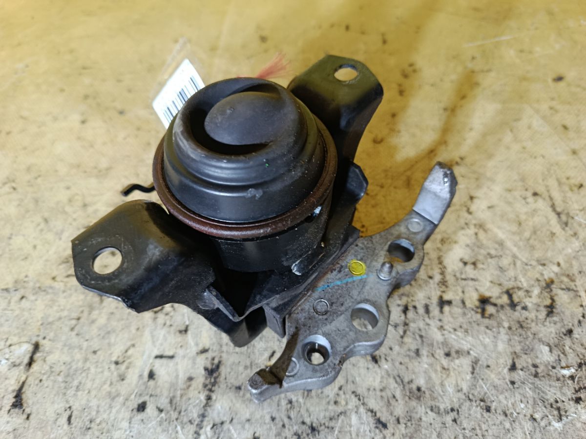 Подушка двигателя на Daihatsu Sonica L405S KF-DET Фото 1
