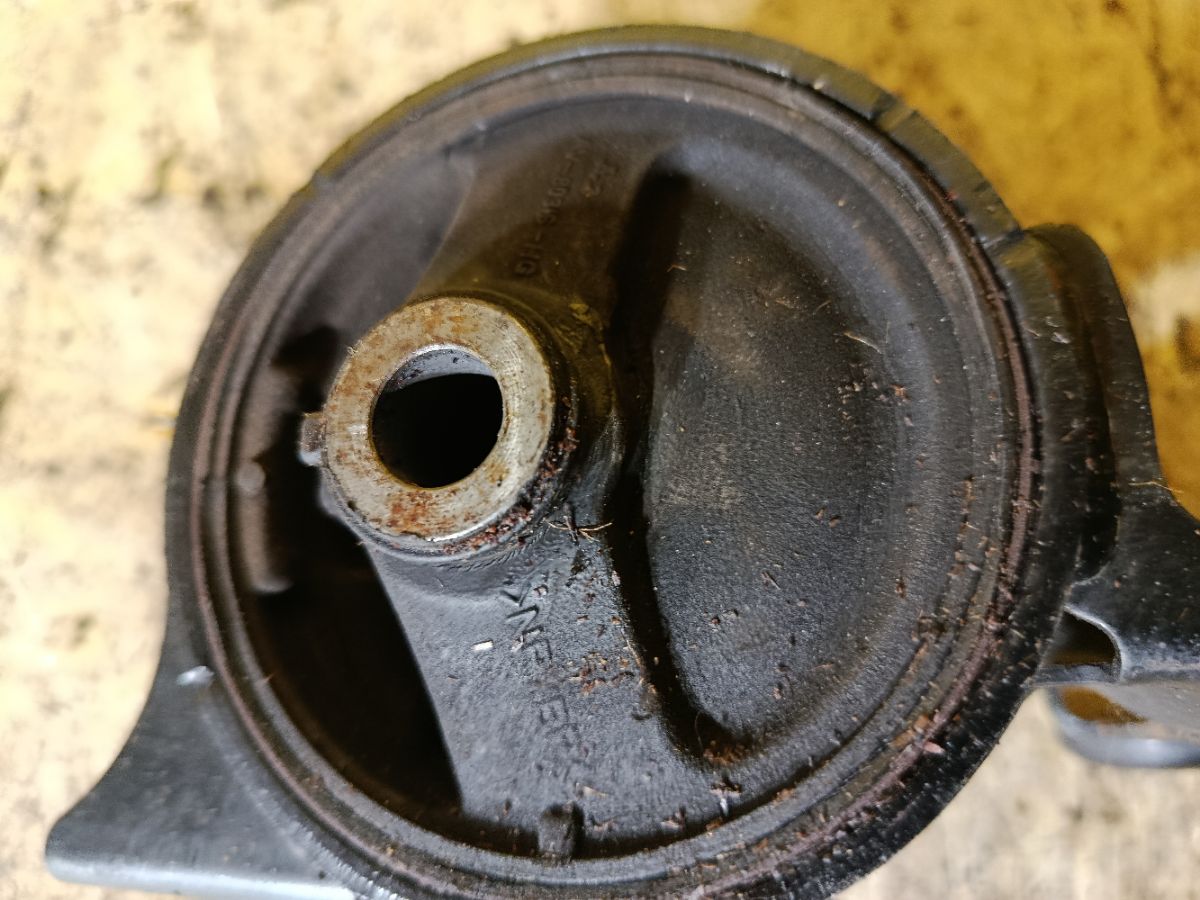 Подушка двигателя на Honda Odyssey RB1 K24A Фото 3