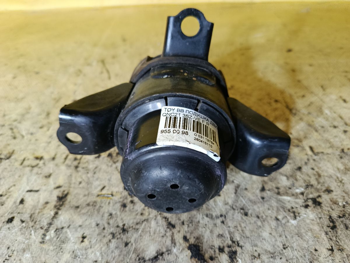 Подушка двигателя на Toyota Bb QNC21 3SZ-VE Фото 2